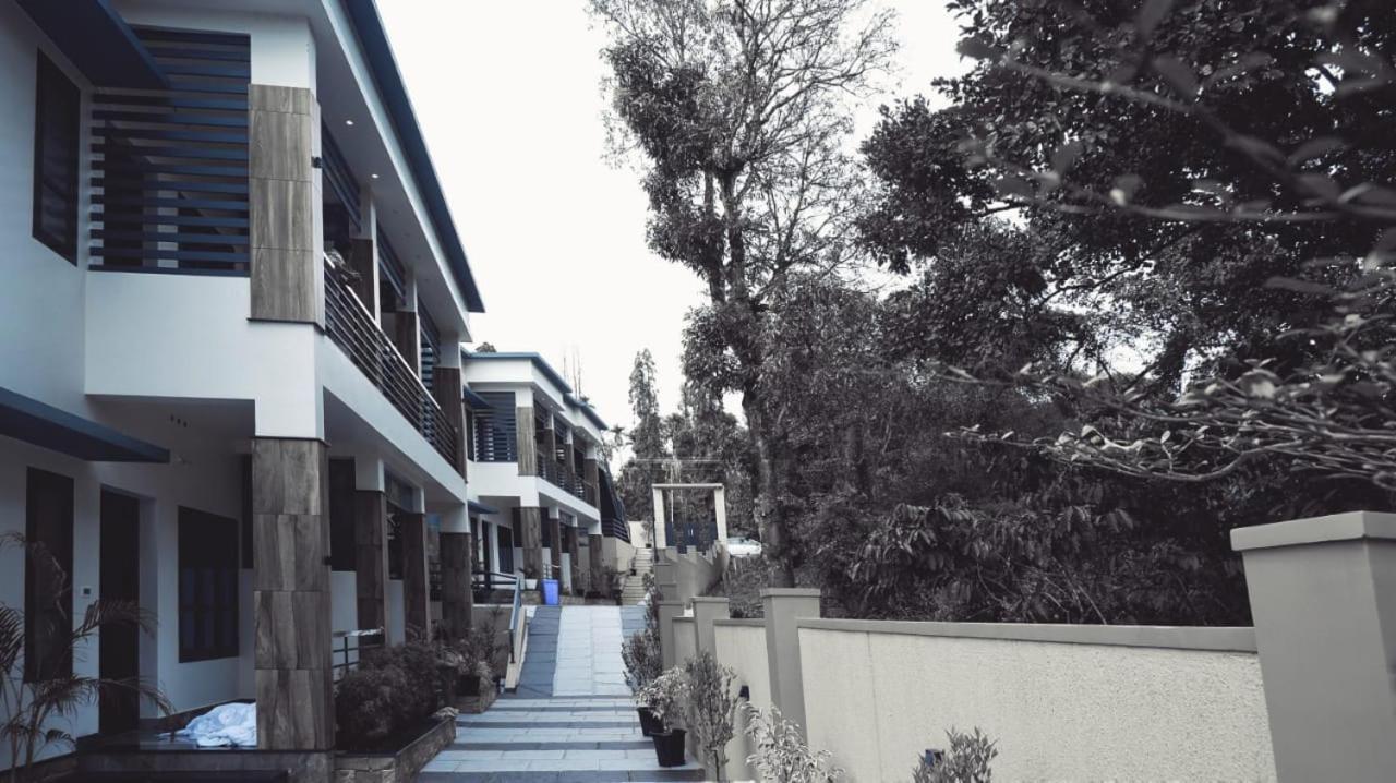 Milestone Inn 苏丹巴特利 外观 照片